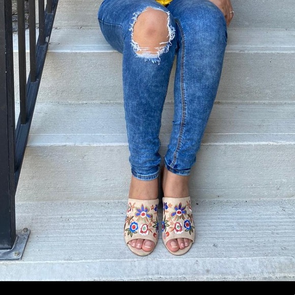 Floral Aldo mules - Picture 5 of 5